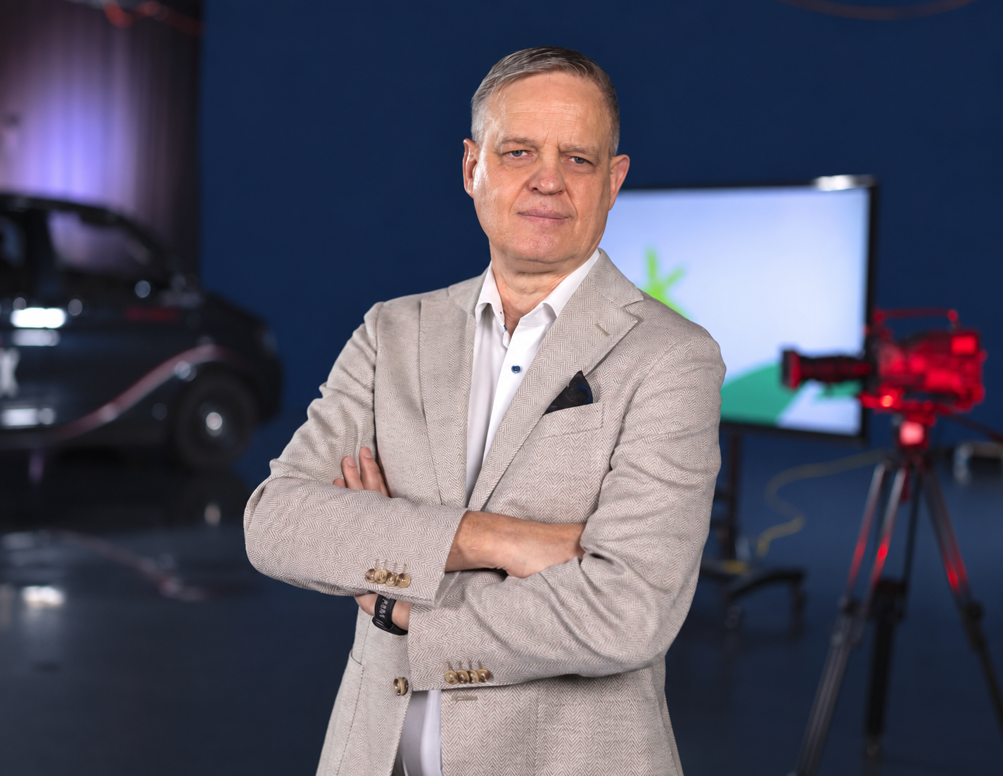 Rainer Mohler, consultant en marketing et audiovisuel, dans un environnement de production